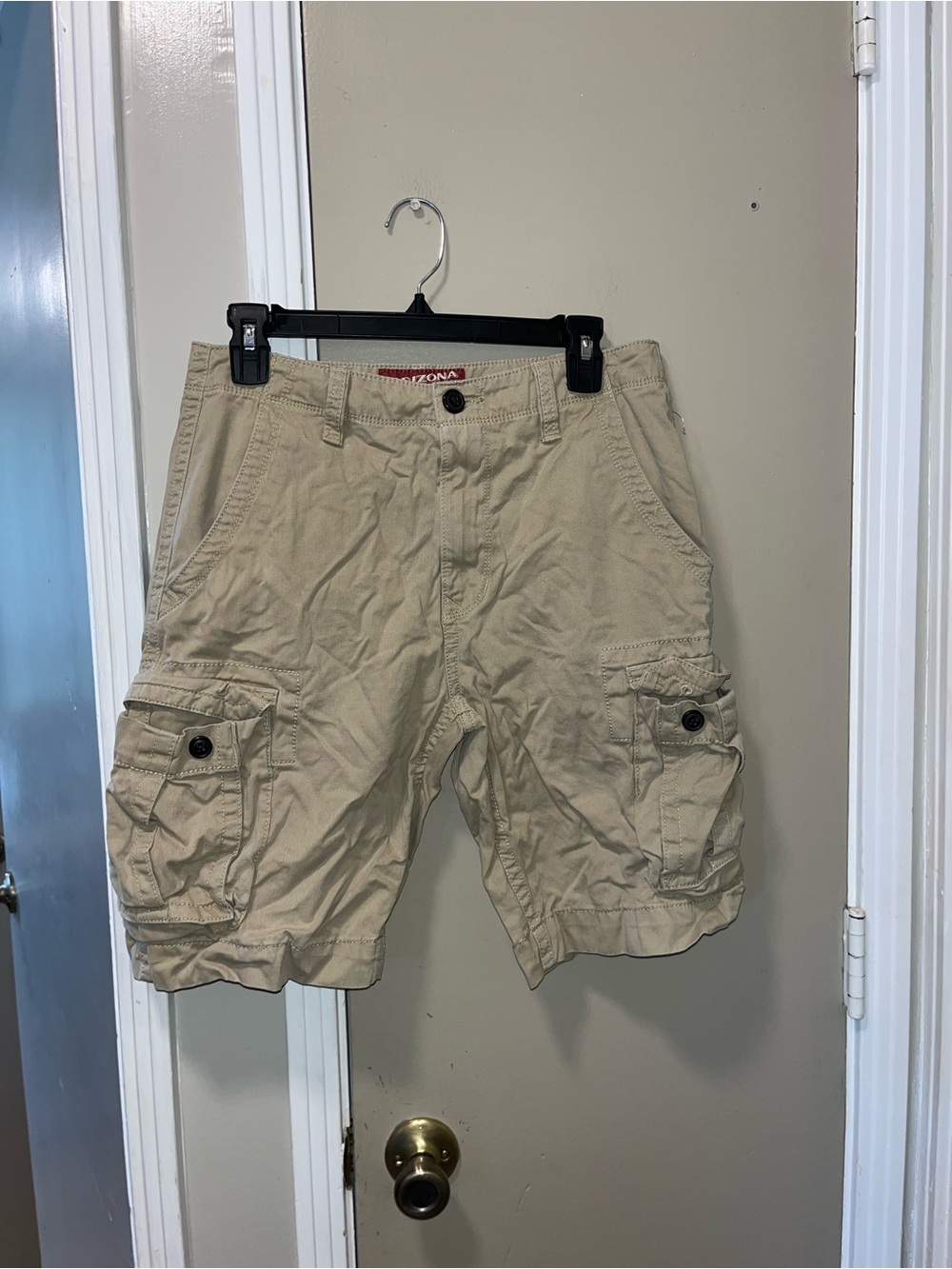 Arizona Jean Company Beige Cargo Shorts for Men